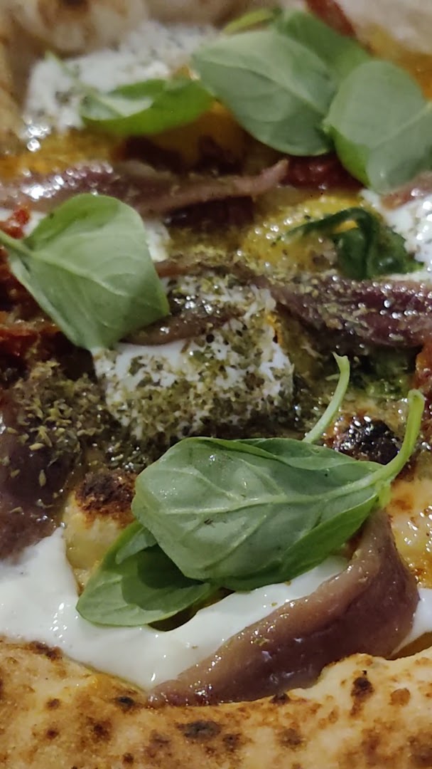 Atipico Lissone | Ristorante Pizzeria e Hamburger