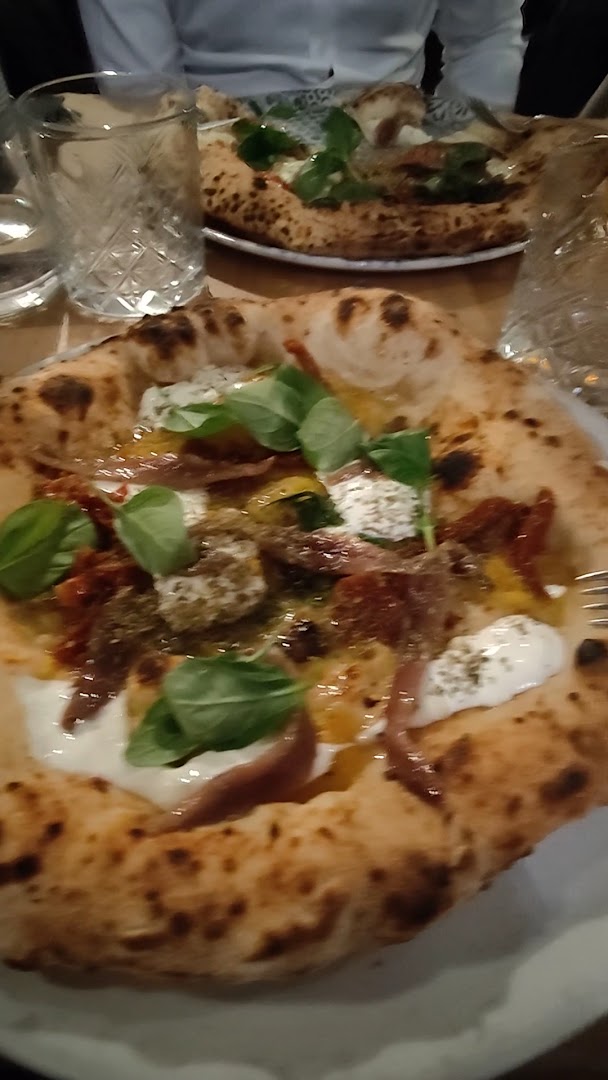 Atipico Lissone | Ristorante Pizzeria e Hamburger