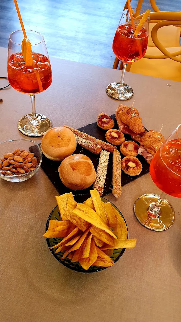 Attimi Bar & Gelateria