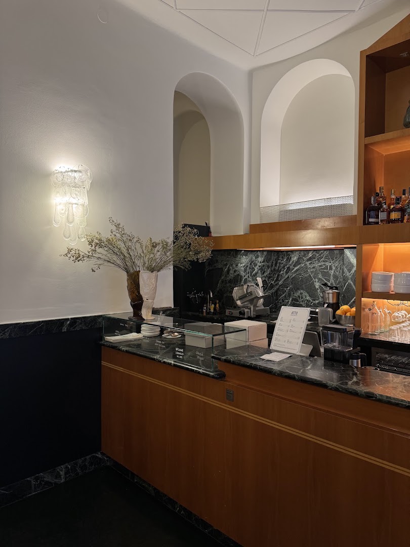 Atto a Caffè Leopardi