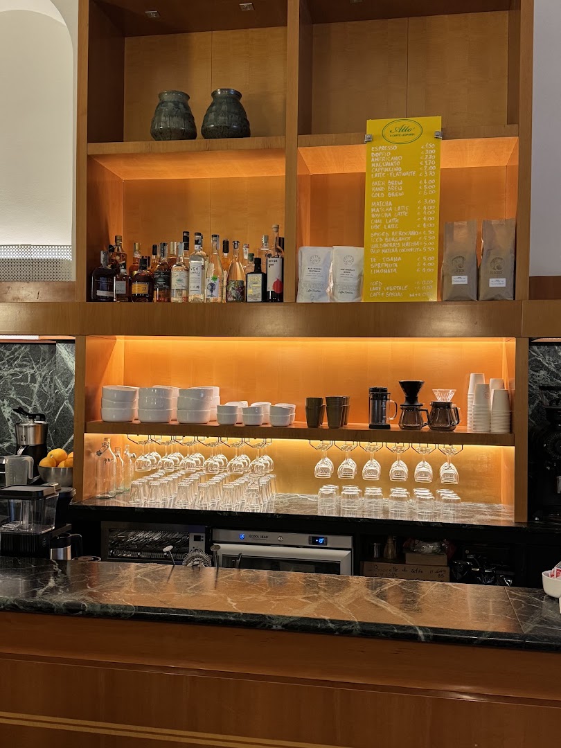 Atto a Caffè Leopardi