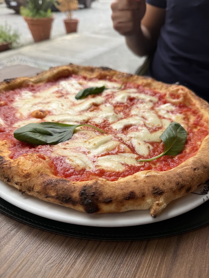 Attori e Spettatori | Liberato Concept - Ristorante Napoli, Napoli