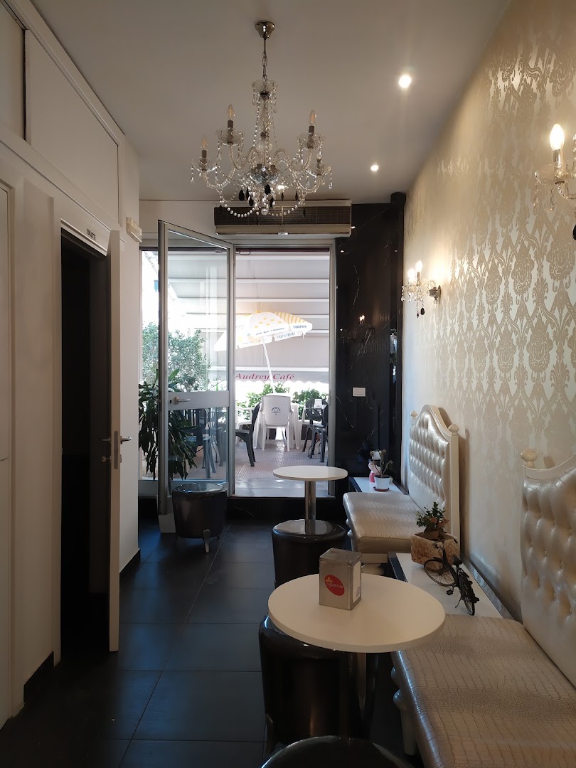 Audrey Cafè, Bisceglie