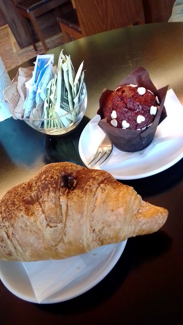 Augustus Caffè, Pavia