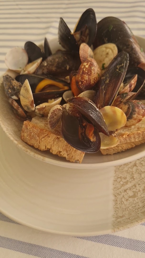 Aura Restaurant
