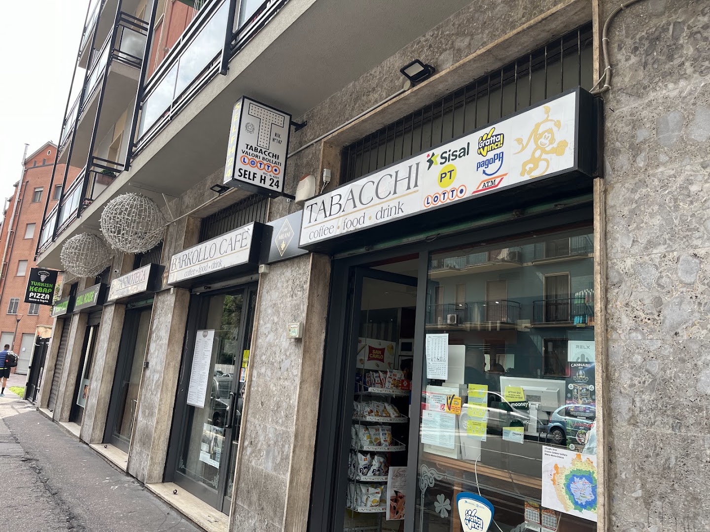 Aureo bar tabacchi, Milano