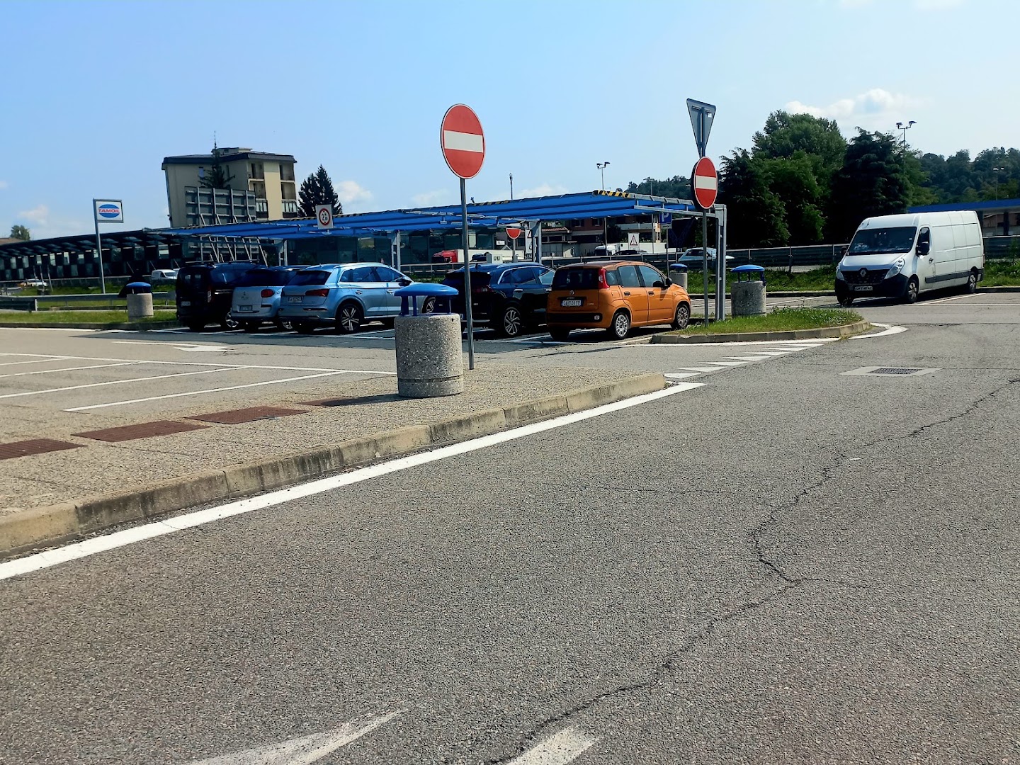 Autogrill Brughiera Ovest