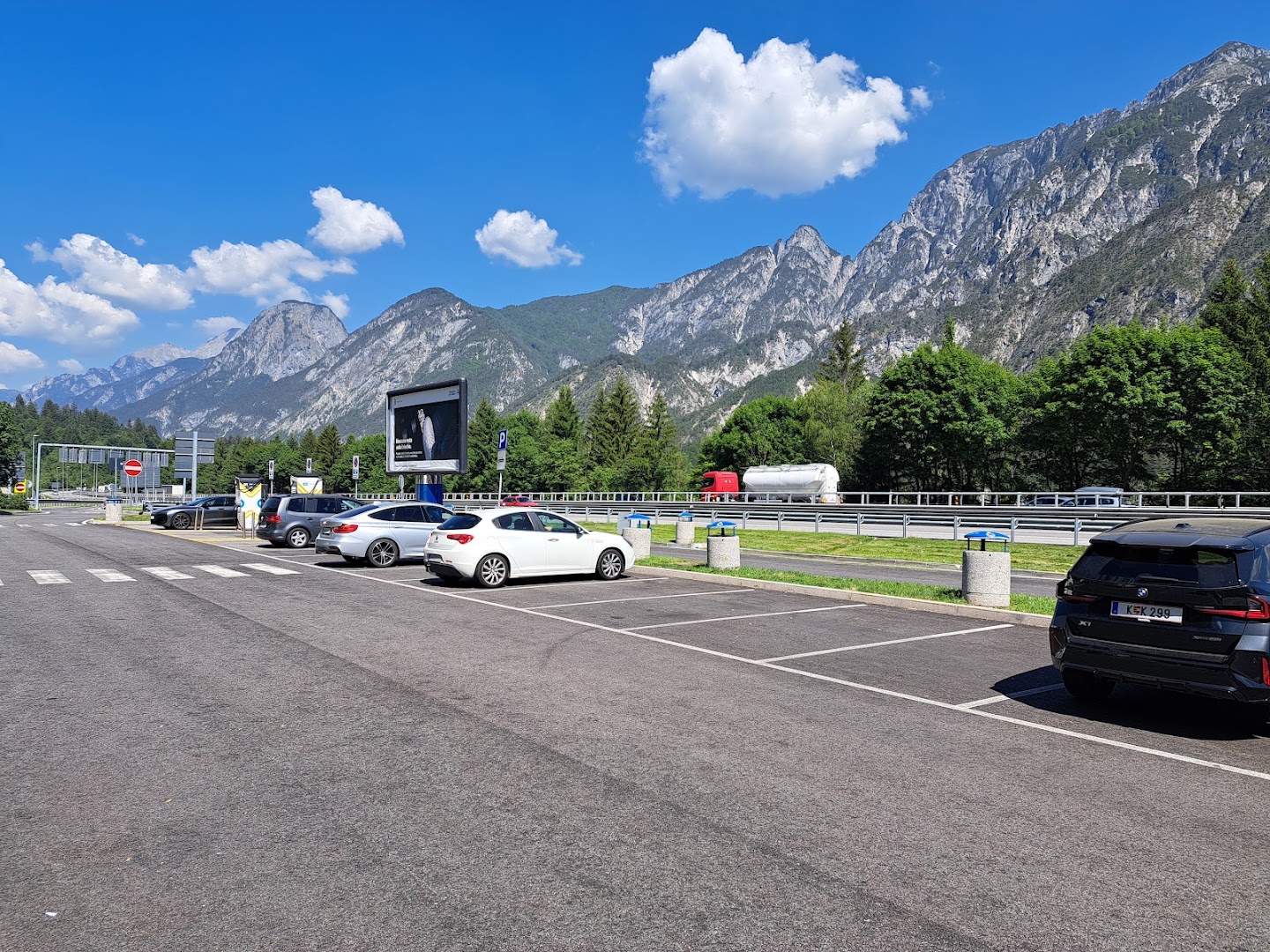 Autogrill Fella Est Autostrada