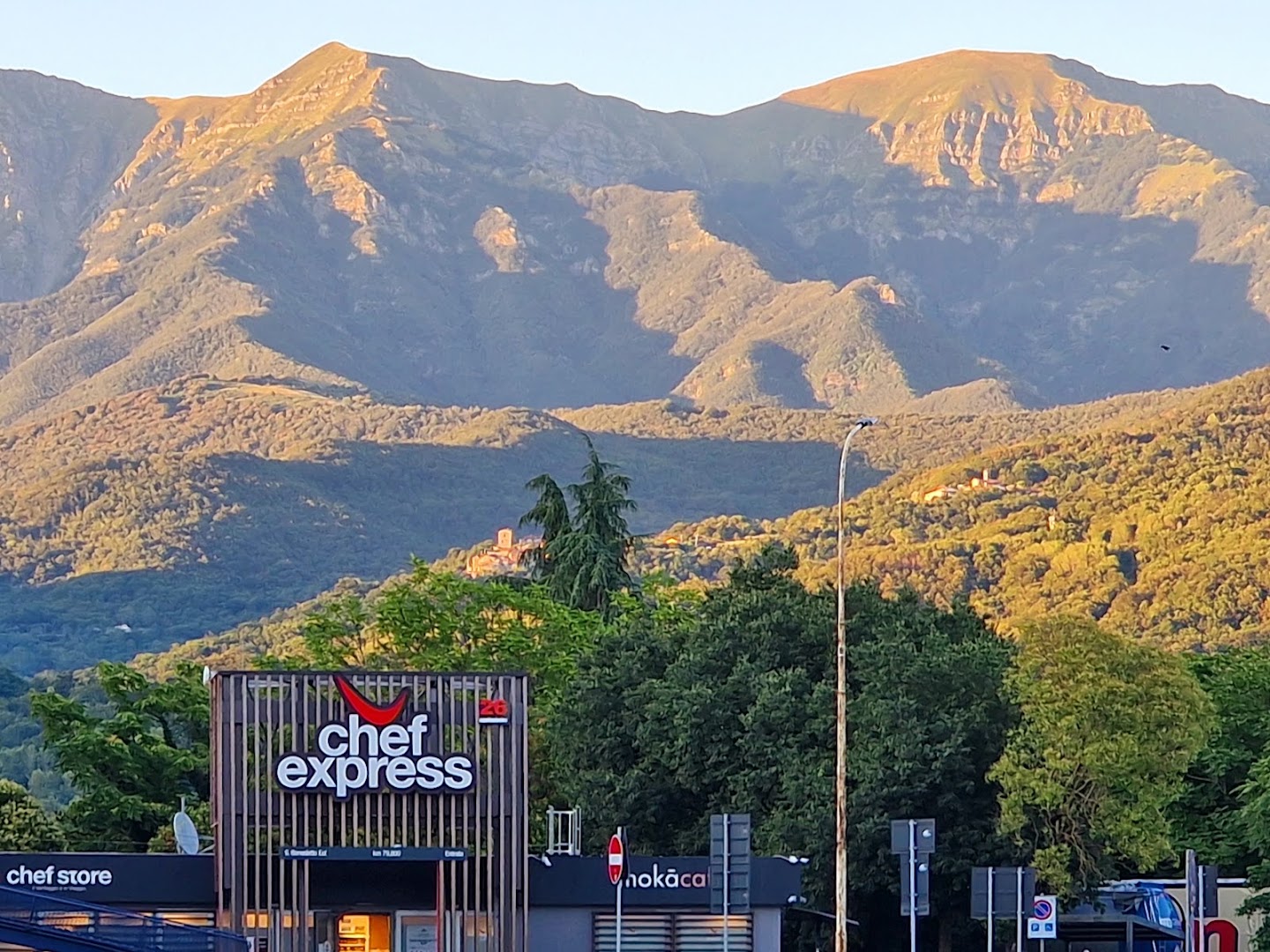 Autogrill San Benedetto Ovest