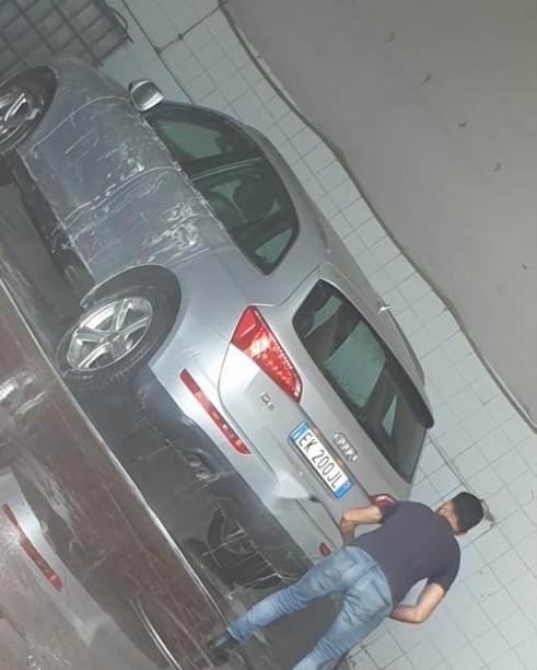 Autolavaggio Khalili