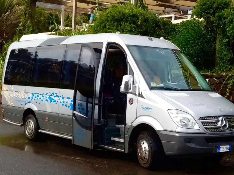 Autonoleggio Consolo Noleggio AUTO scooter Pantelleria - SERVIZIO TAXI Pantelleria - ESCURSIONI- WEDDING bus e MINIBUS, Pantelleria