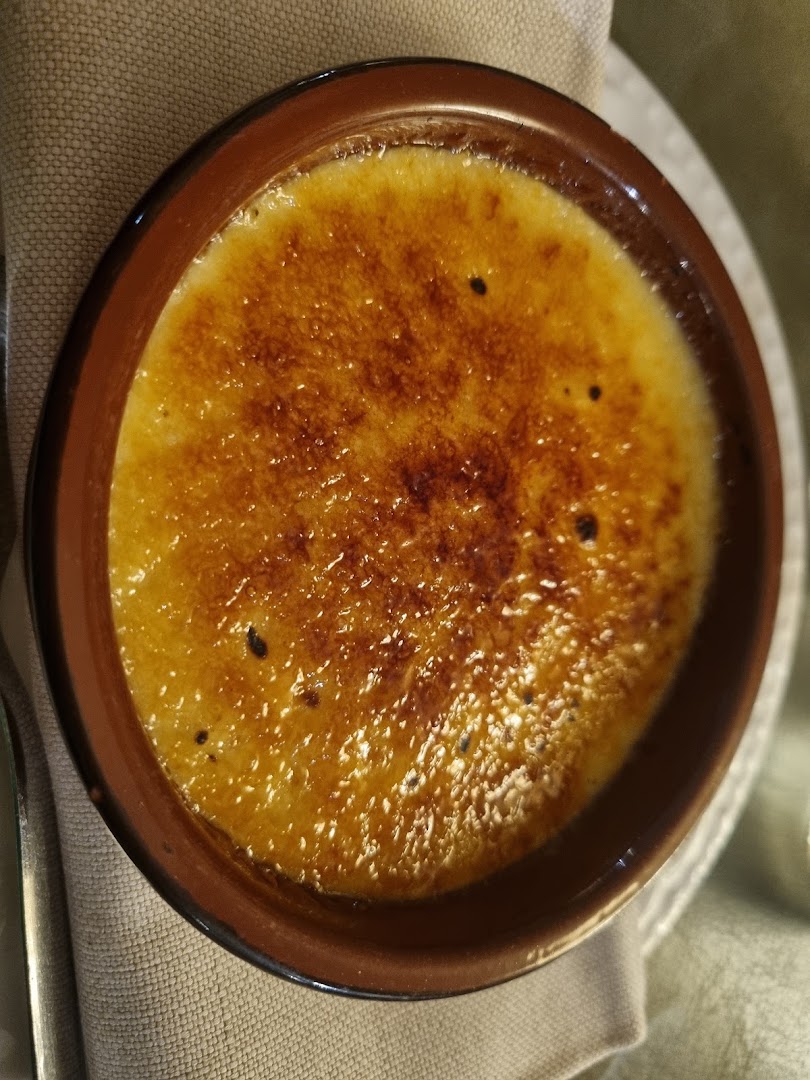 Avenida Tapas Bar