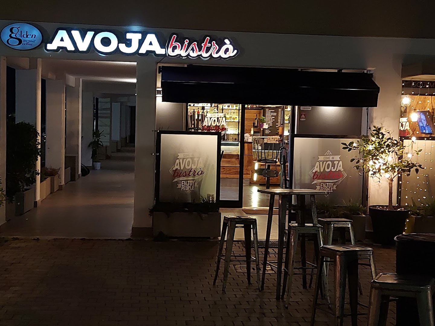 Avoja Bistrò