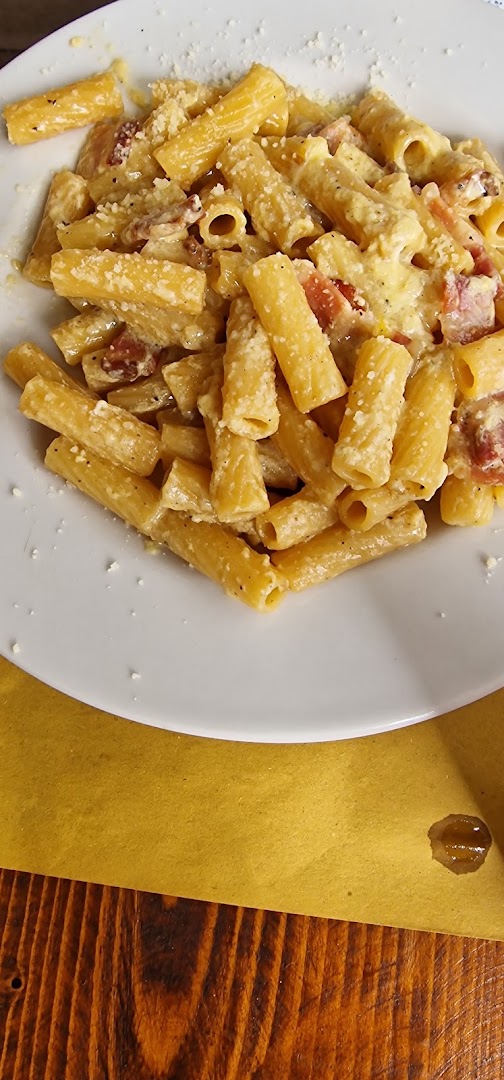 Avoja Bistrò