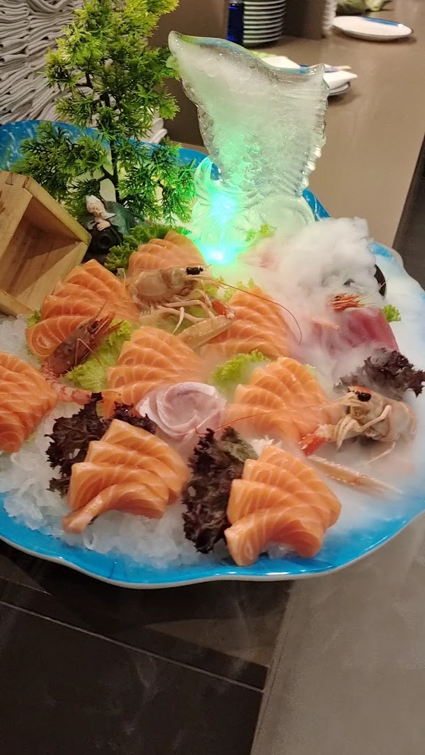 Ayì fusion sushi restaurant