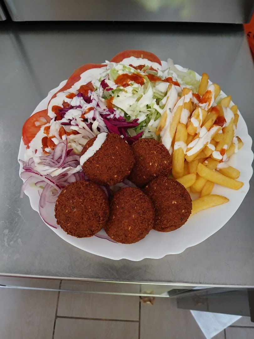 Azra İstanbul pizzeria kebap