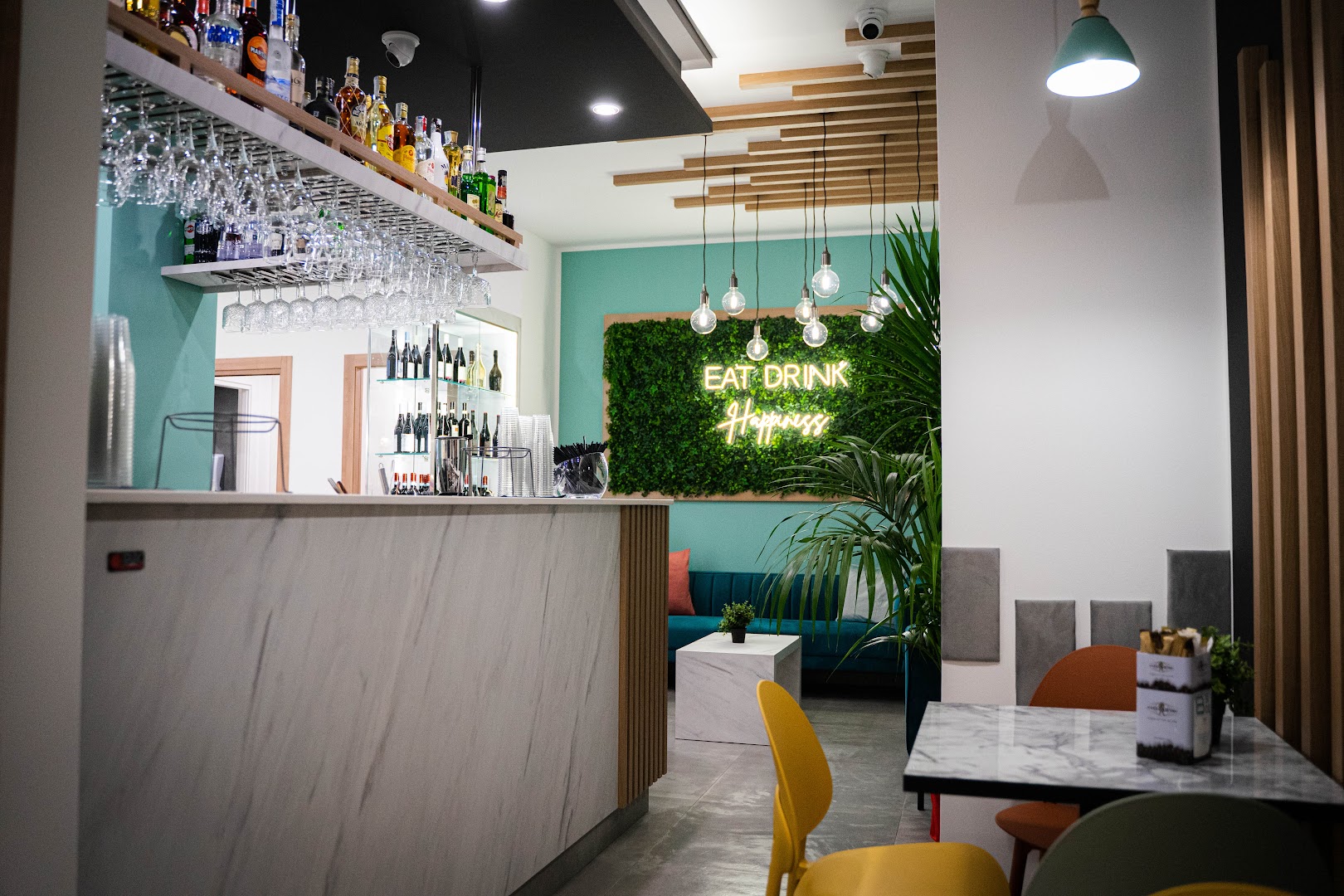 B-Side Drink Food & More