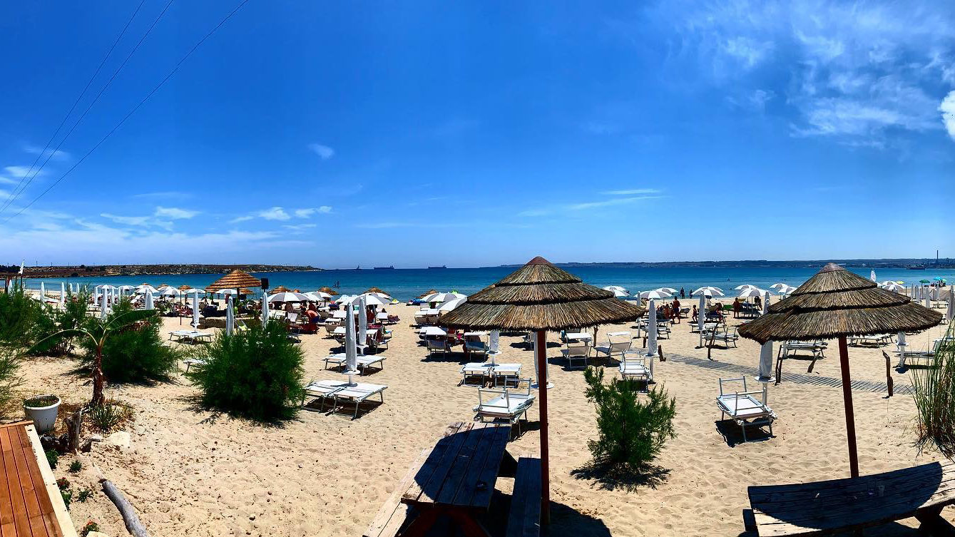 B64 Beach e Restaurant