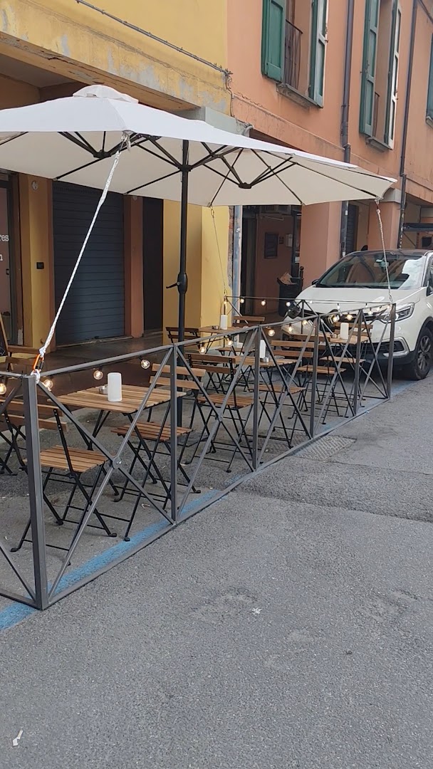 BAAK Libreria Bistrot