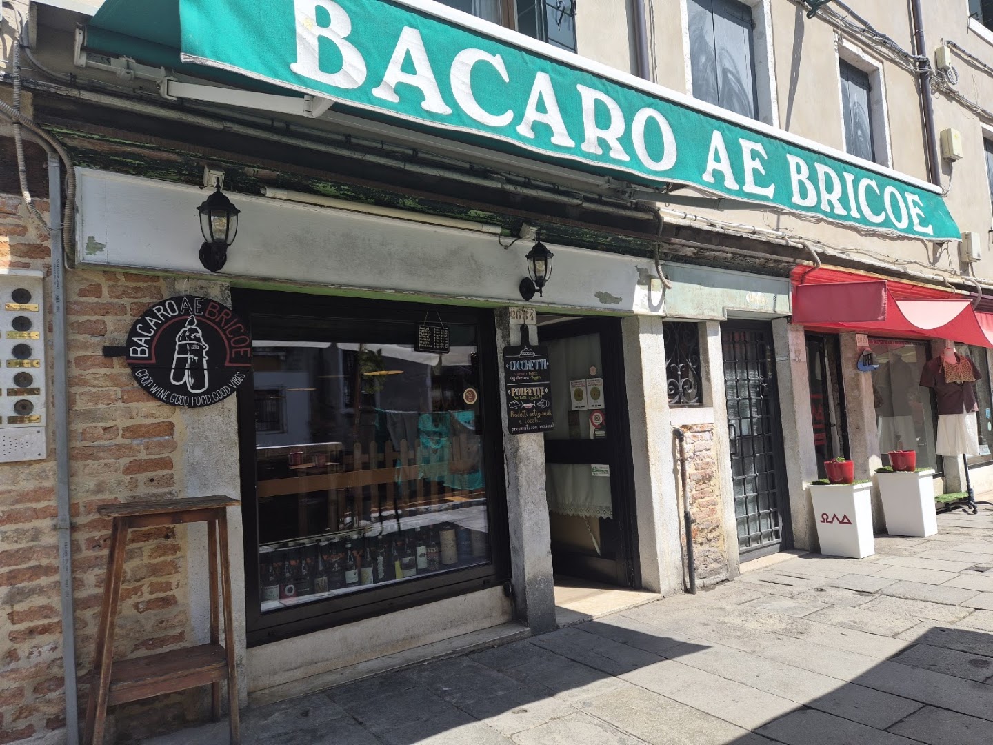 Bacaro ae Bricoe