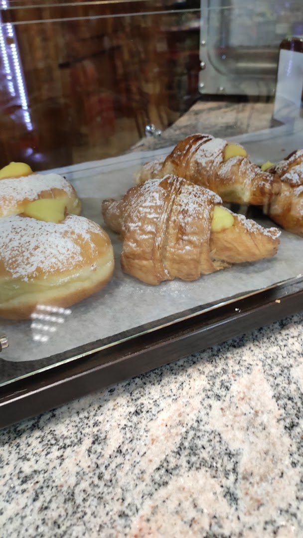 Bacco & Tabacco, Torino