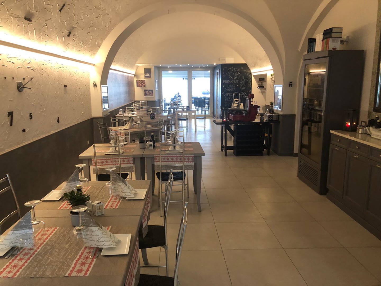 Baci a tavola
