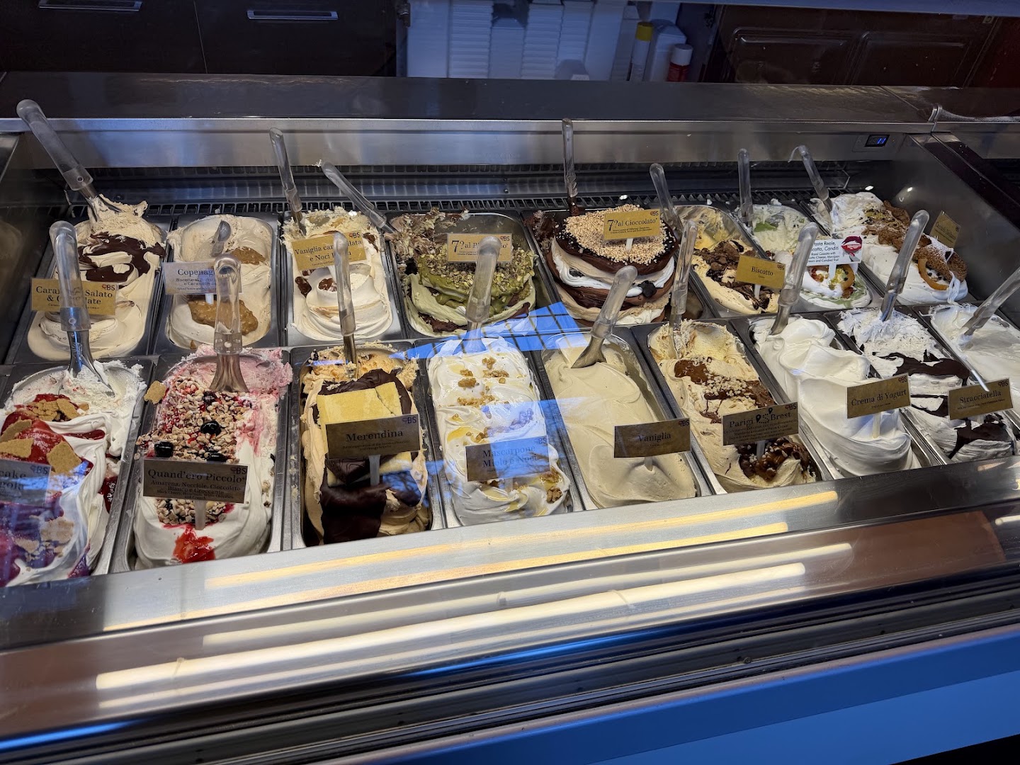 Baci Sottozero Piazzale Siena