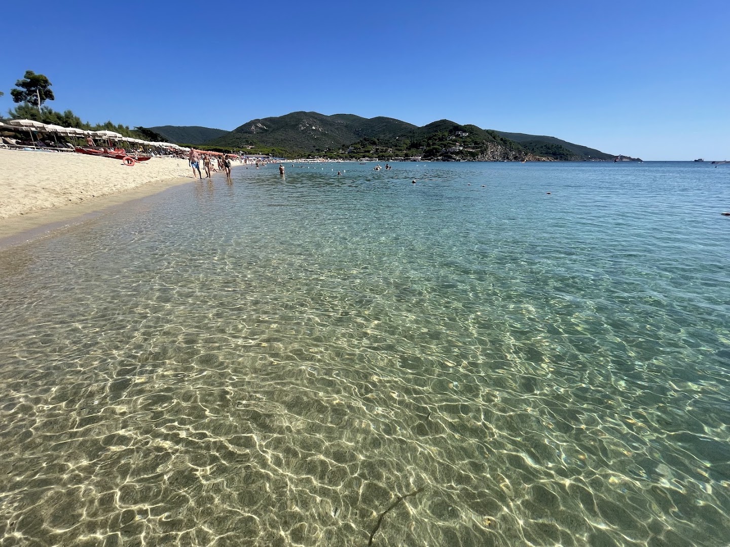 Bagni Pineta, Campo nell'Elba