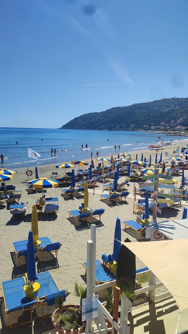 Bagni Tortuga Beach