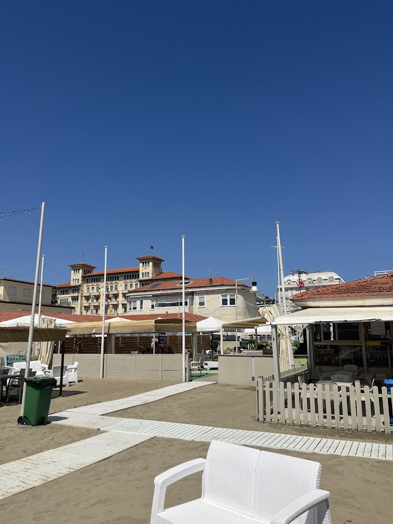 Bagno Alice, Viareggio