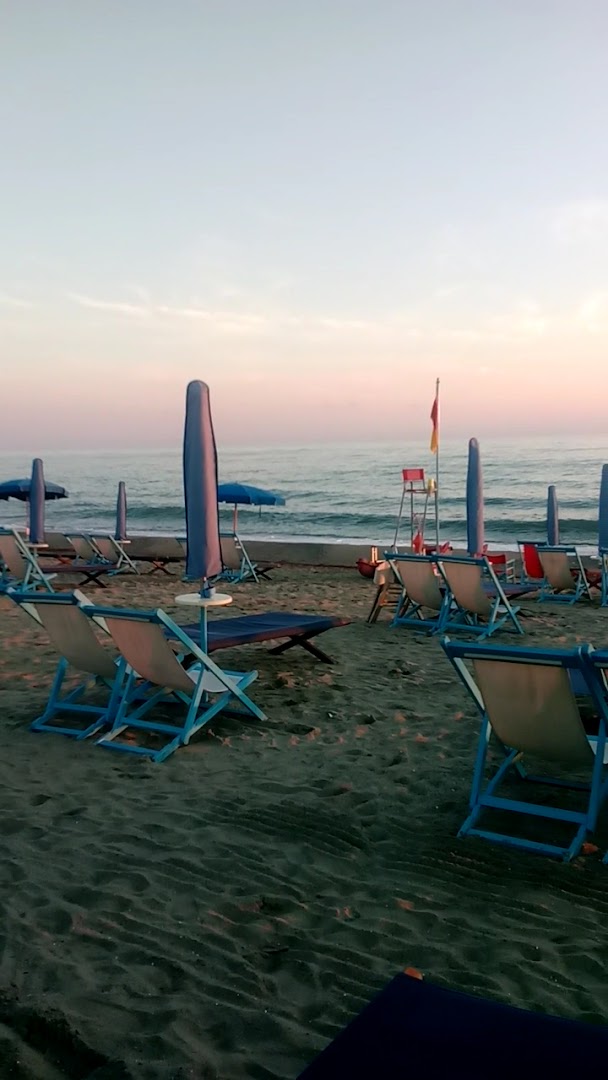 Bagno Cavalieri Del Mare, Massa