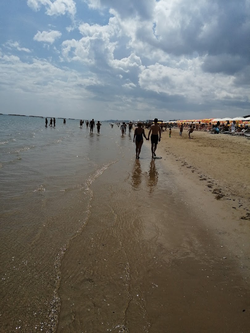 Bagno Fernanda 37 Cesenatico
