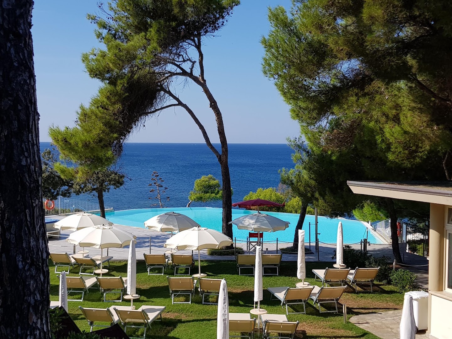 Bagno Le Forbici Ristorante e Stabilimento Balneare Castiglioncello