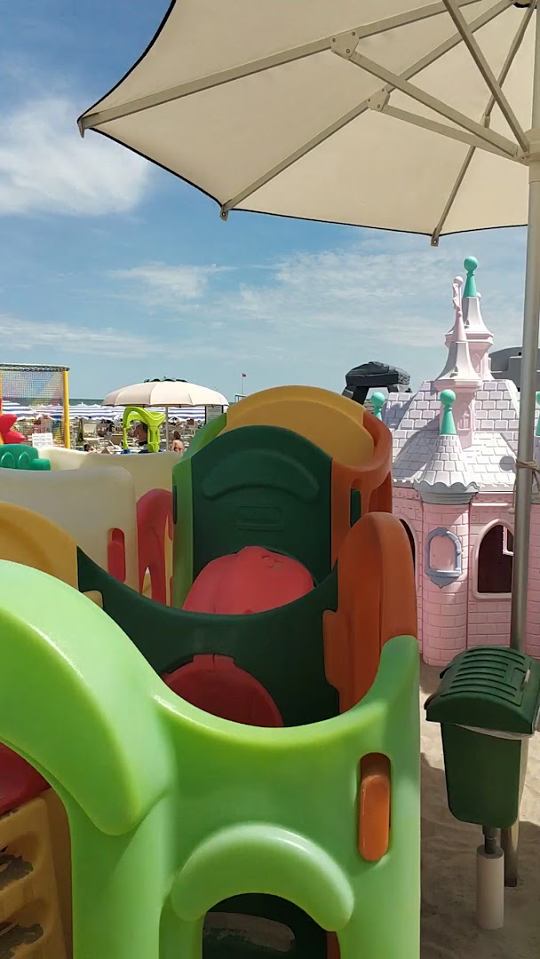 Bagno Le Palme Beach 10-11
