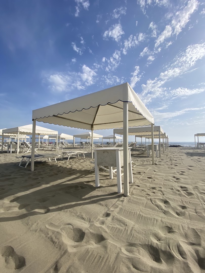 Bagno Toscano, Marina di Pietrasanta