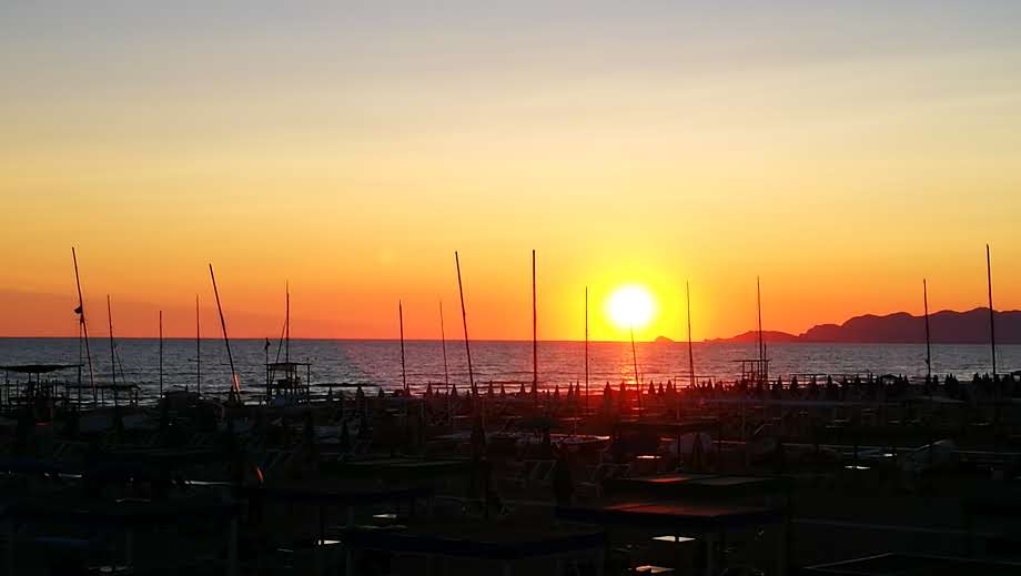 Bagno Wanda, Pietrasanta
