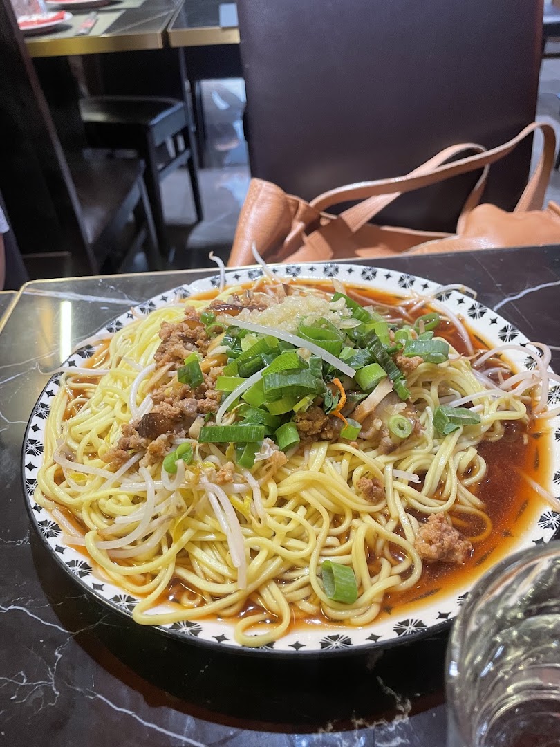 Bai Wei Guan