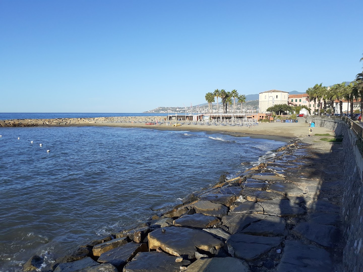 Baia Azzurra Sas Di Donato Piccirilli & C.