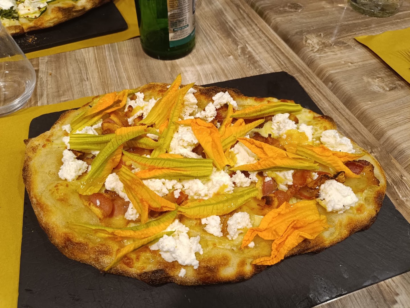 Bake Mandara, Roma