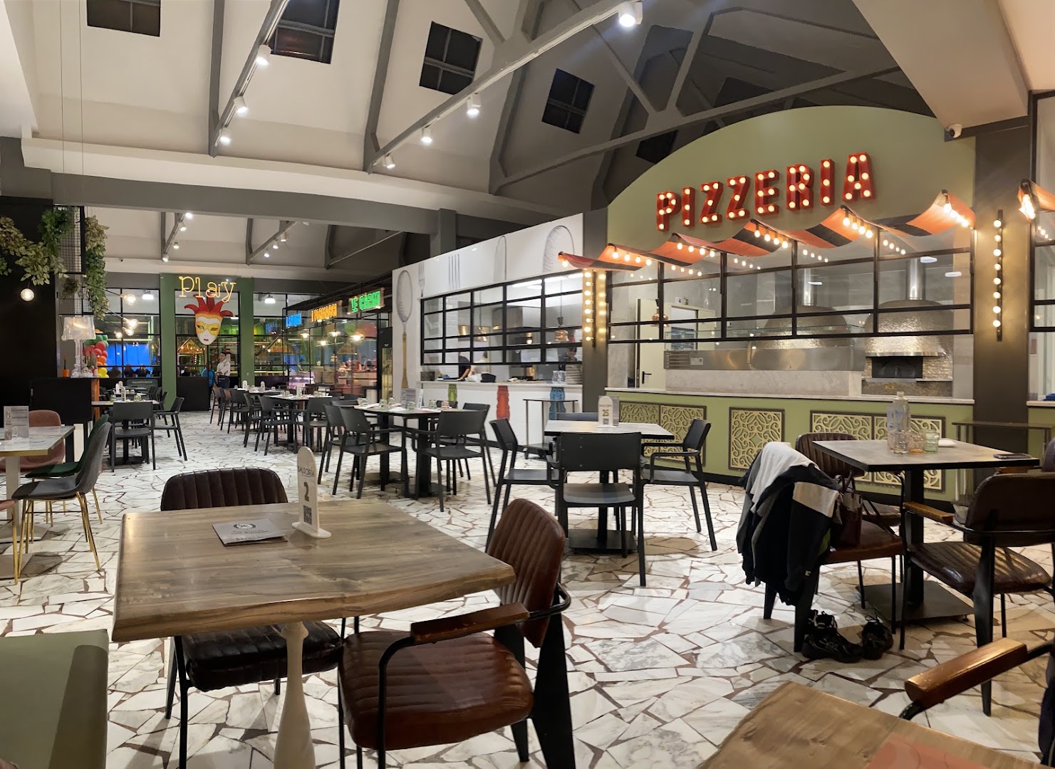 Baldoria - Family Restaurant