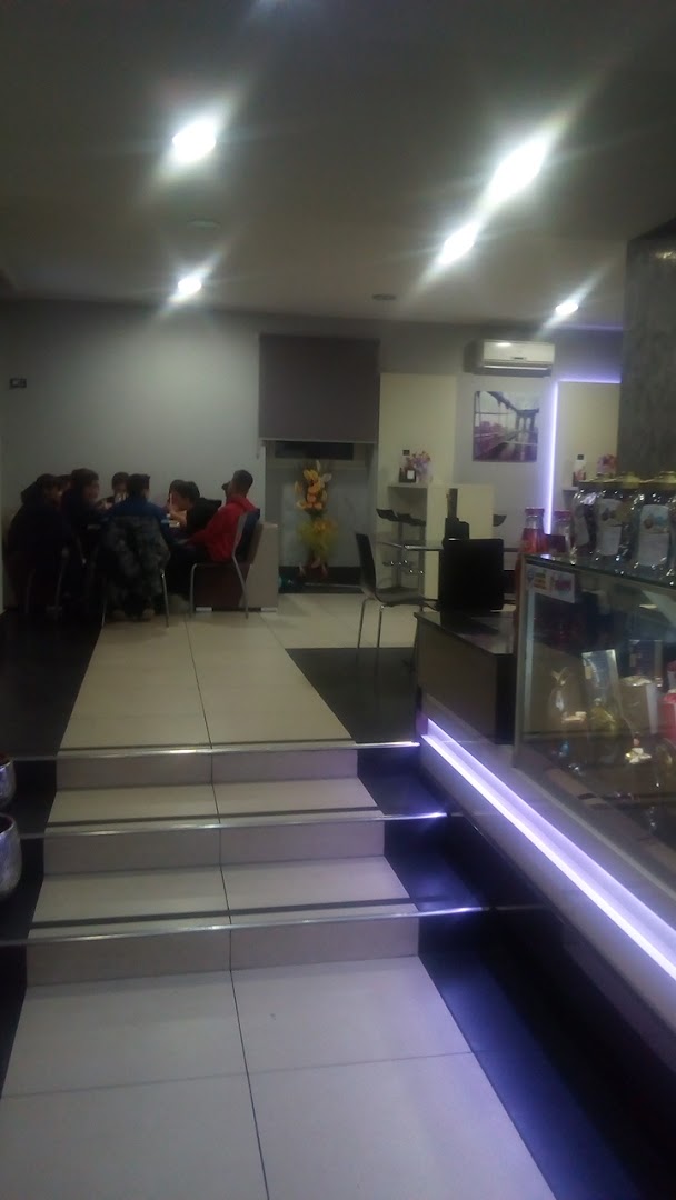 Bar 2 Pini, Castel Madama