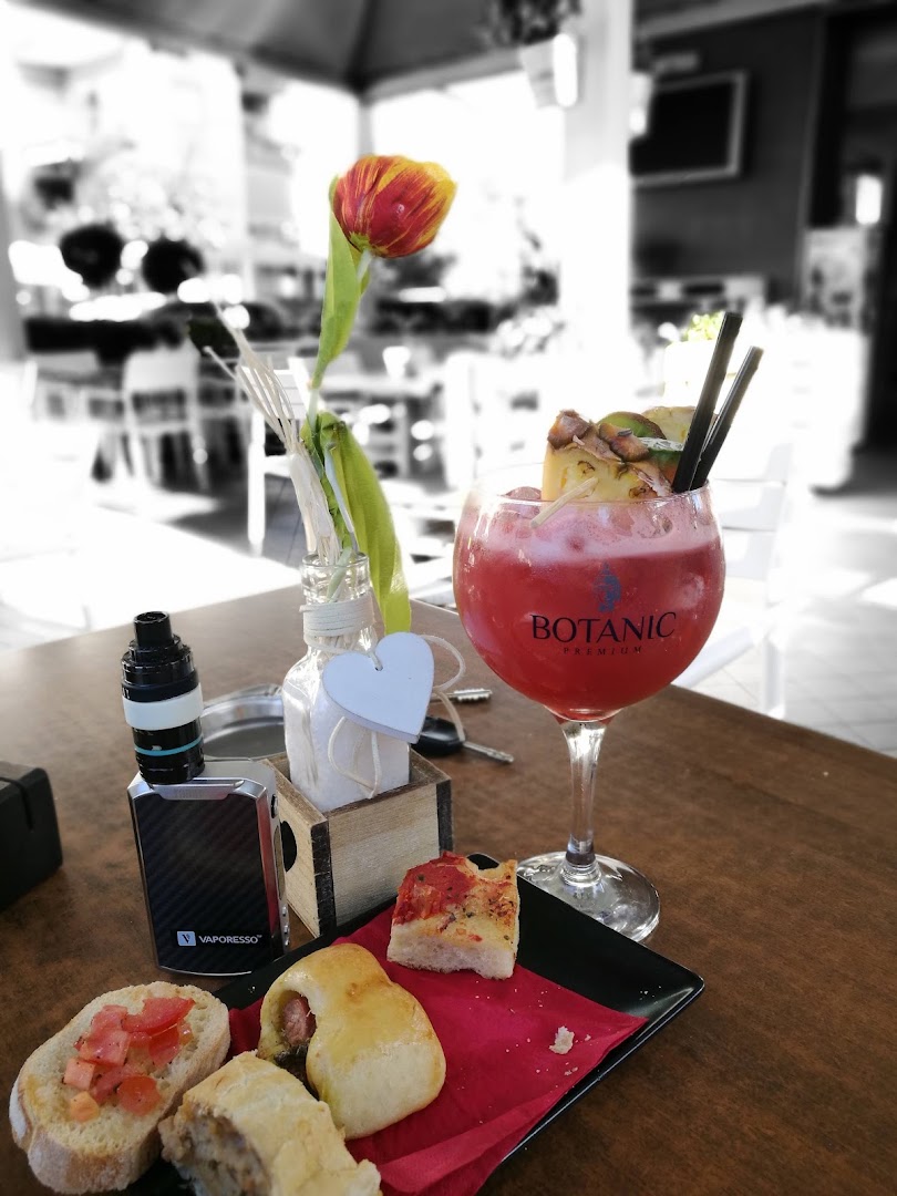 Bar 2 Pini