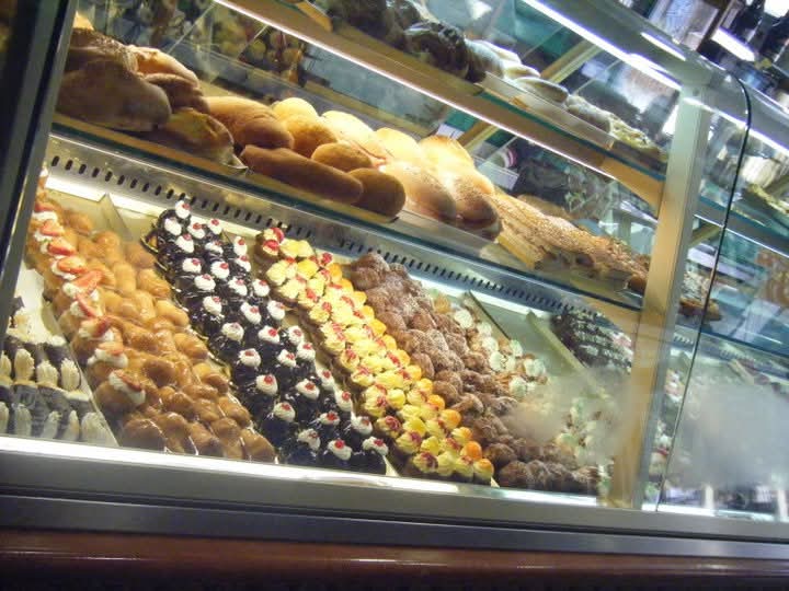 Bar 2001