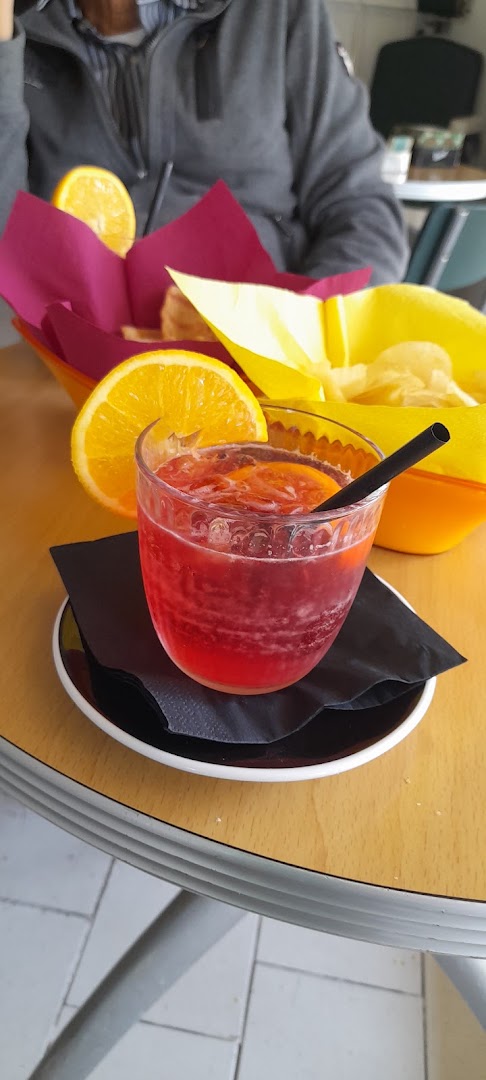 Bar 46