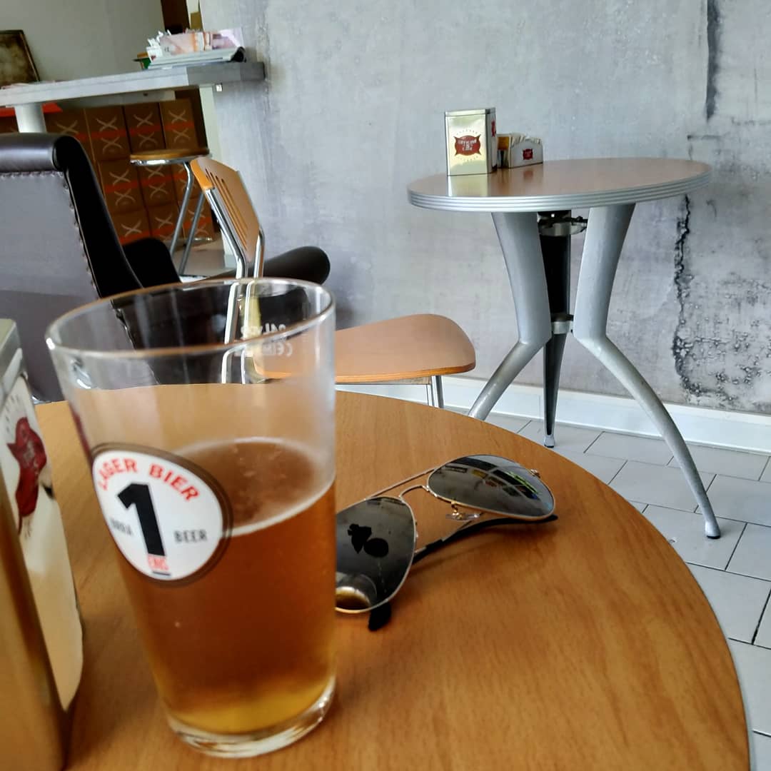 Bar 46