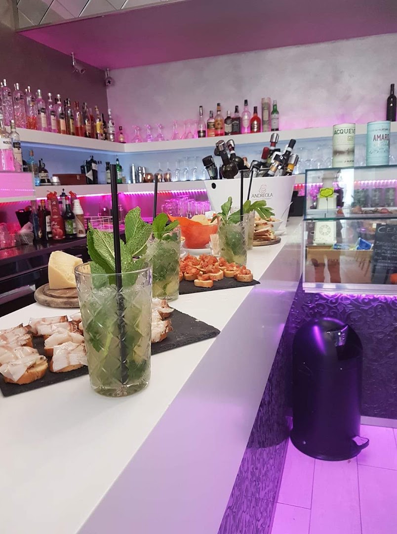 Bar 900