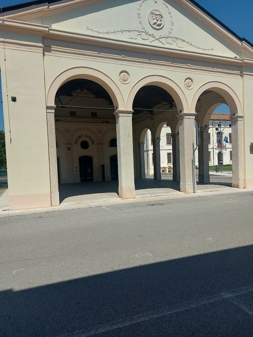 BAR 999, Castelmassa