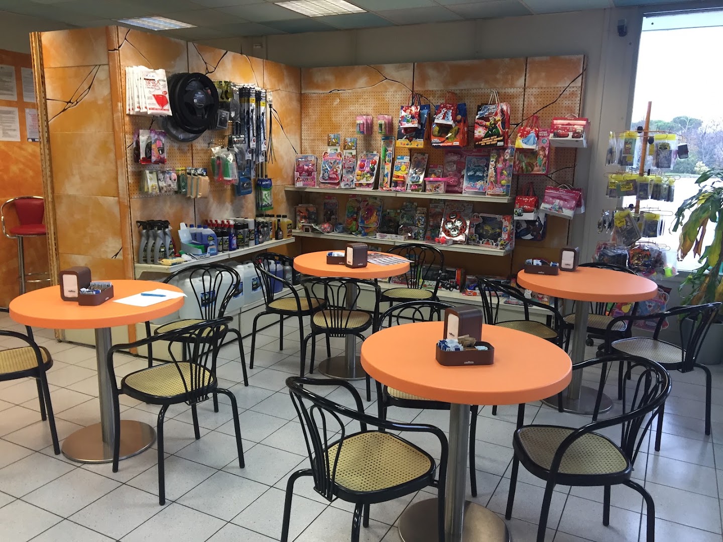 Bar-acca presso area di servizio IP