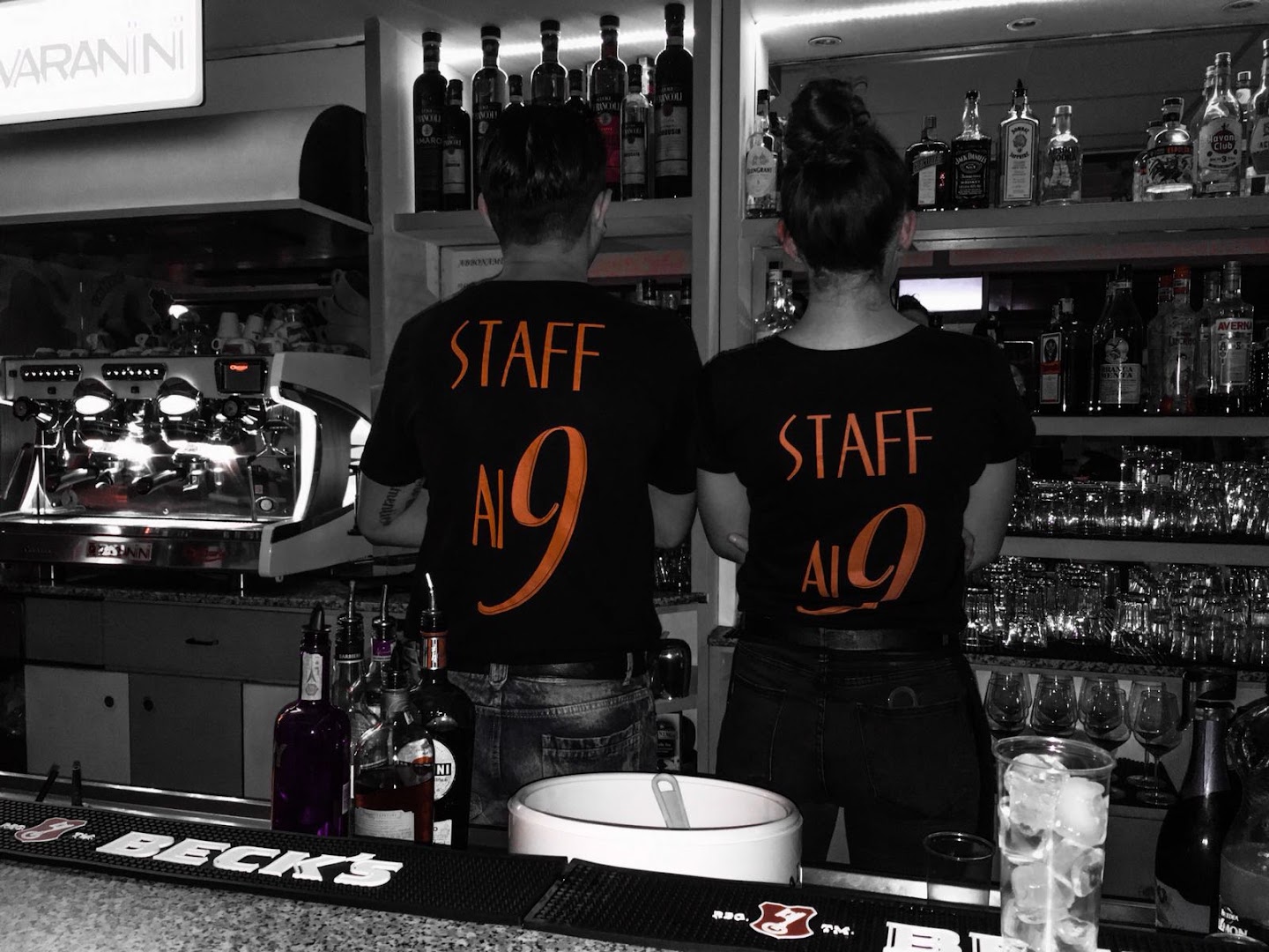 Bar Al 9