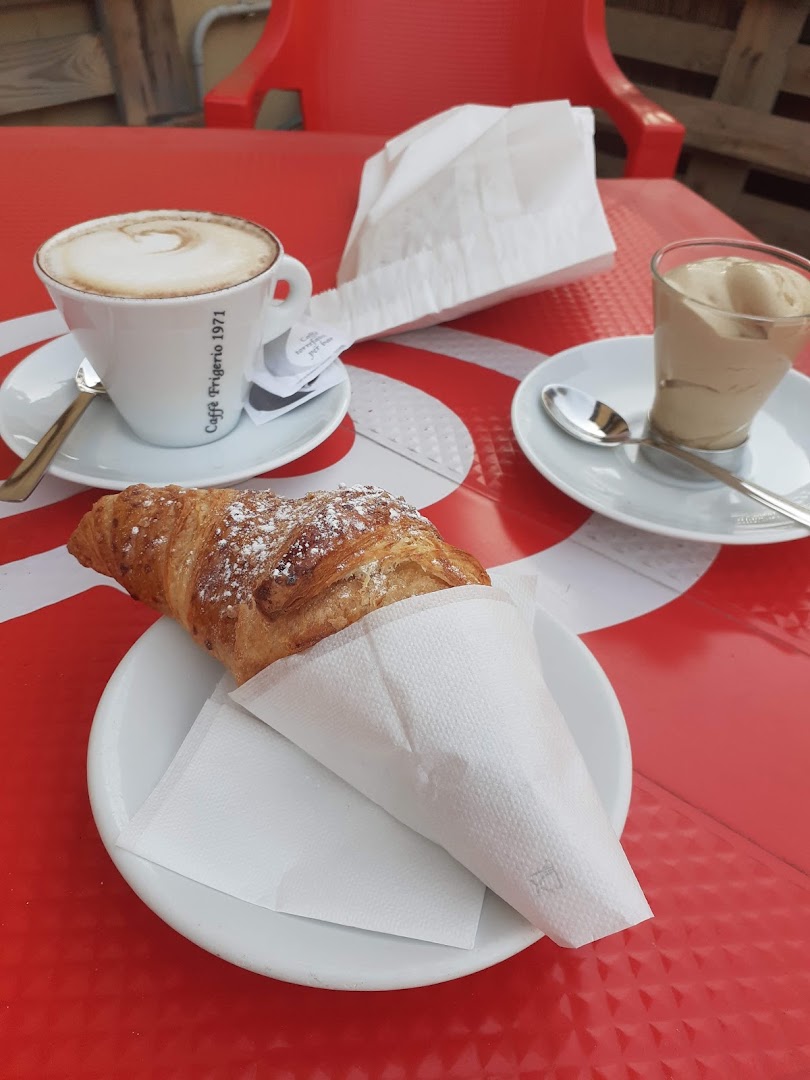 Bar Al Cafferino, Erba